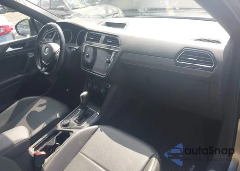 2020 Volkswagen Tiguan 2.0T Se/2.0T Se R-Line Black/2.0T Sel из США, поврежденный, VIN 3VV2B7AXXLM146710